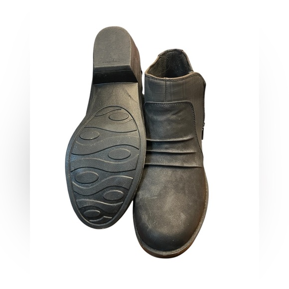 Easy Street Comfort Wave Ankle Boot Womens Size 9 M Brown Side Zip Booties Shoes - Picture 4 of 5